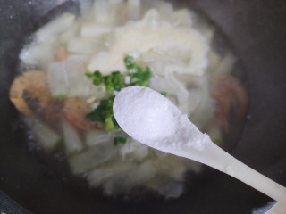 冬瓜鸡蛋汤,加一小勺细盐