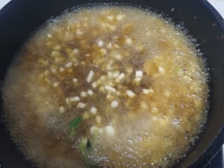 美味菌汤,加一大碗水