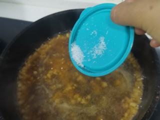 美味菌汤,出锅前加味精