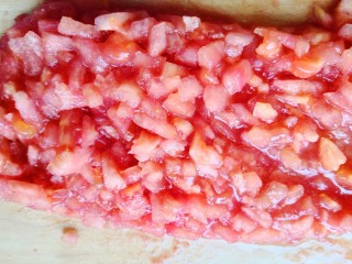 西红柿面疙瘩,切成小丁