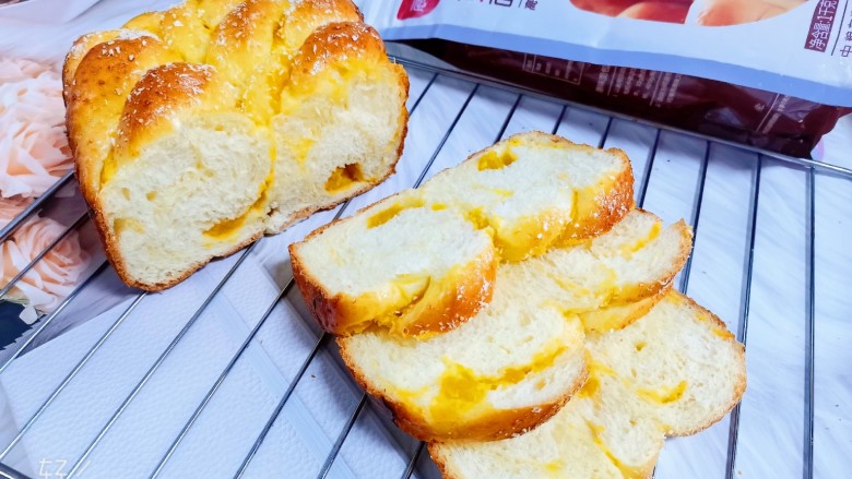 红薯牛奶面包（面包机版）,成品图！