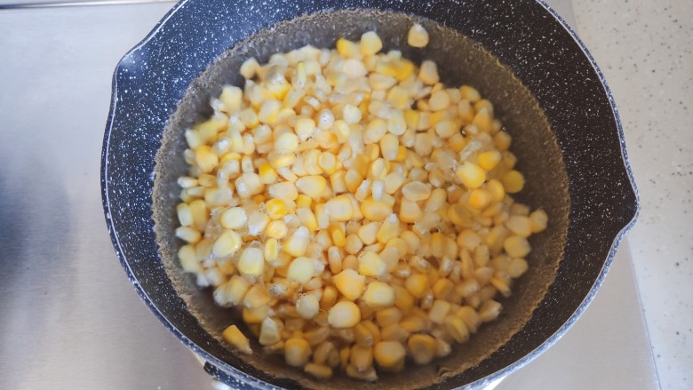 椒盐玉米,煮2分钟