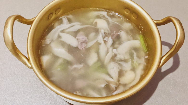 凤尾菇鲜肉汤,推荐减肥人群一款好喝又减脂的汤