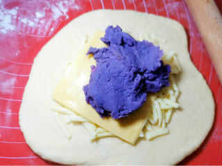 奶酪饼,包入紫薯泥