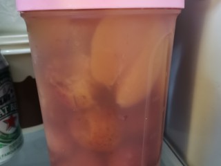 黄桃山楂罐头,装入密封罐子冰箱冷藏保存