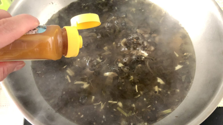 酸菜肥牛➕酸菜金针豆腐肥牛,半茶匙太太乐鸡汁