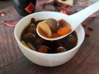 桂圆红枣枸杞姜汤,既能美容养颜又能暖宫 