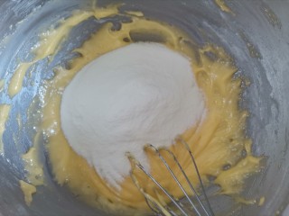 粗粮玉米面饼干（消耗玉米面）,再加入奶粉