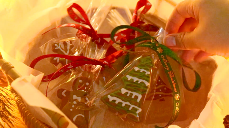 圣诞姜饼人,装好袋子，仪式感满满，去送给朋友们吧，祝大家圣诞快乐