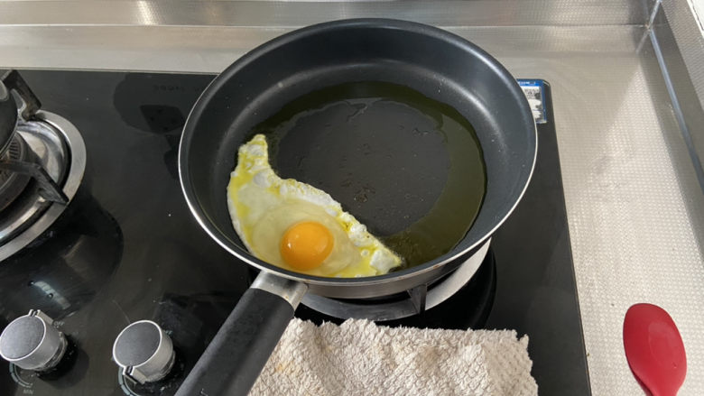 芝士泡面➕芝士煮泡面,趁这个时间，来煎鸡蛋