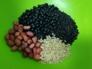 红枣黑米粥,再加点糙米，全谷粒米，膳食纤维丰富，含谷维素，米糠多糖，肌醇。
