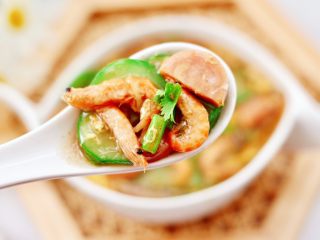 黄瓜火腿磷虾鸡蛋汤,清爽不油腻，低油少盐好健康。