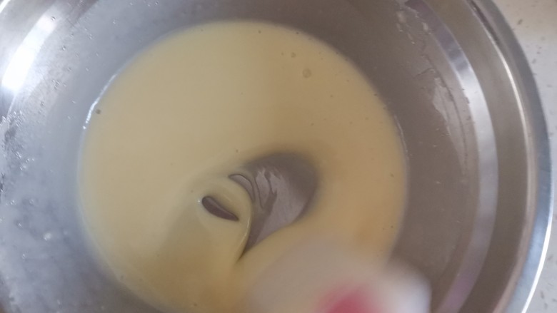 牛奶棒,搅拌均匀至顺滑状态