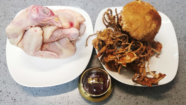 茶树菇炖鸡汤,准备食材