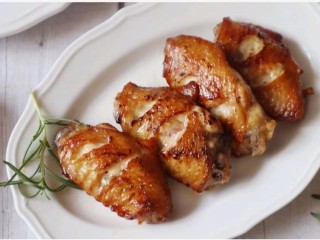 迷迭香风味烤鸡翅