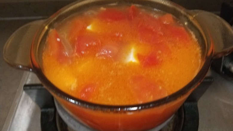 茄汁龙利鱼,中火慢慢熬制。