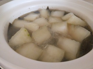 冬瓜海带汤,一锅汤煮4个小时。