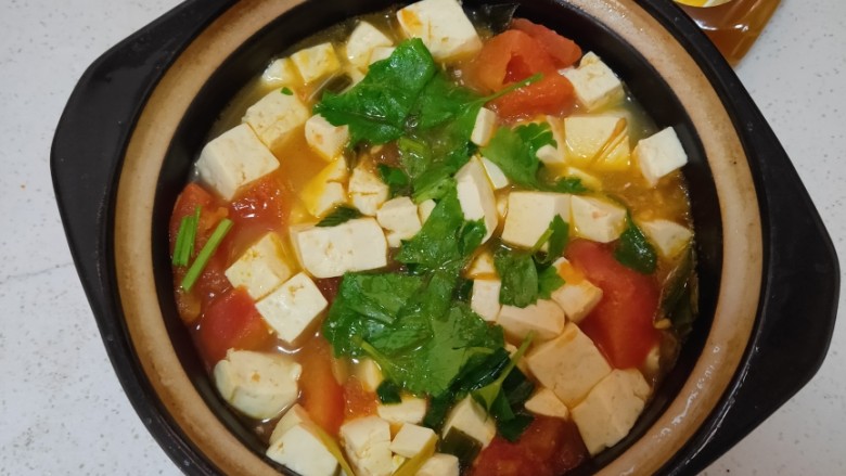 西红柿豆腐汤,酸甜好喝的汤