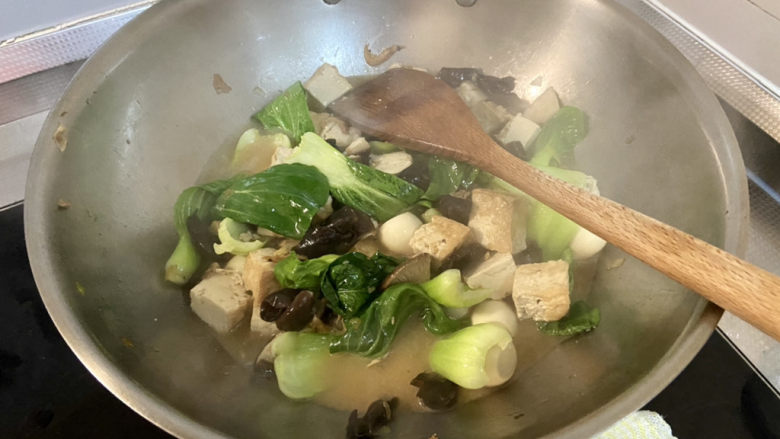 三鲜豆腐➕素三鲜豆腐,中大火收汁
