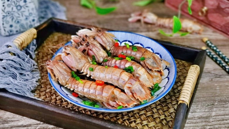 爆炒皮皮虾,做法简单，鲜美无比，年夜饭安排上。