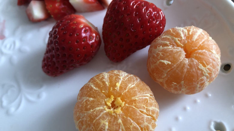 水果糯米糍,不光可以包砂糖橘，还可以用草莓。