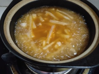 萝卜白菜汤,搅匀