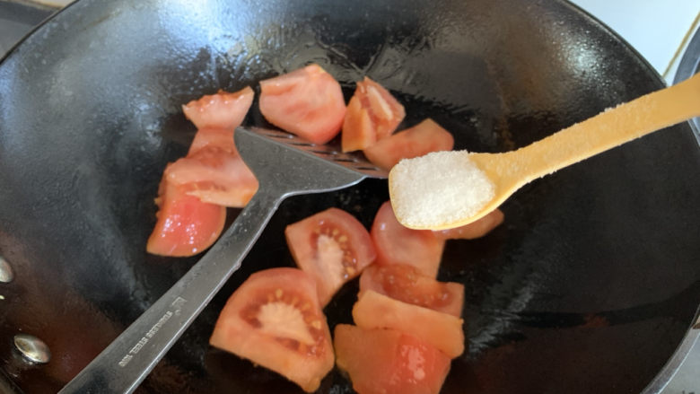 番茄鸡蛋汤,加少许盐