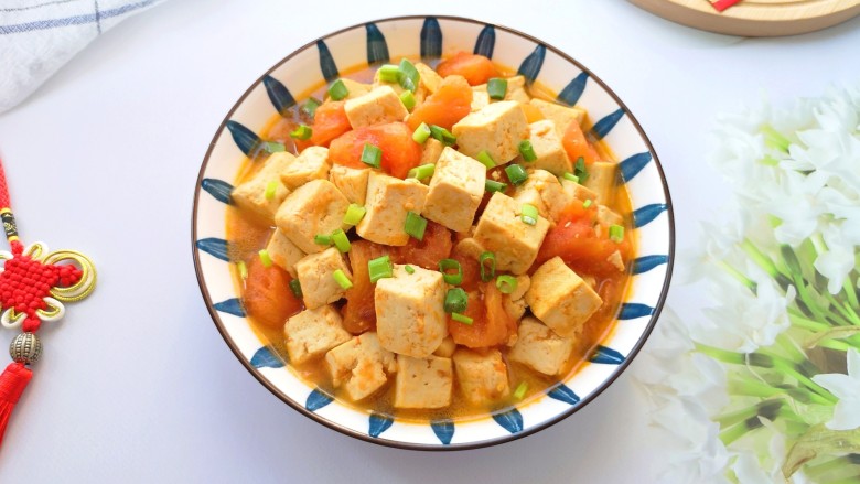 西红柿炒豆腐,这个香豆腐很好吃！
