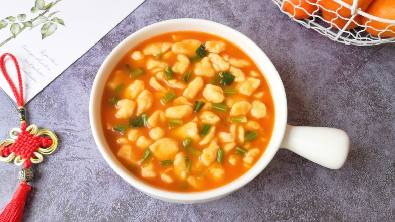 西红柿疙瘩汤,香喷喷的烩面疙瘩做好啦！ 