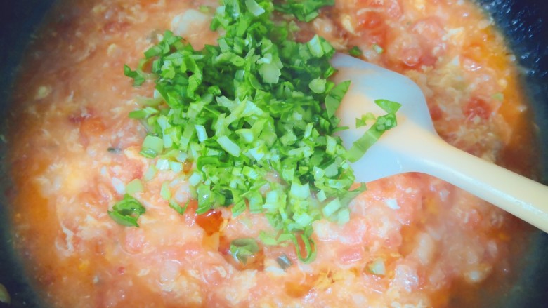 西红柿疙瘩汤,放入小青菜丁