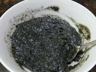 黑芝麻汤圆,搅拌至无颗粒