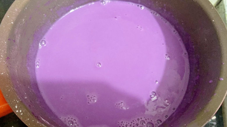 紫薯布丁,继续煮至完全融化
