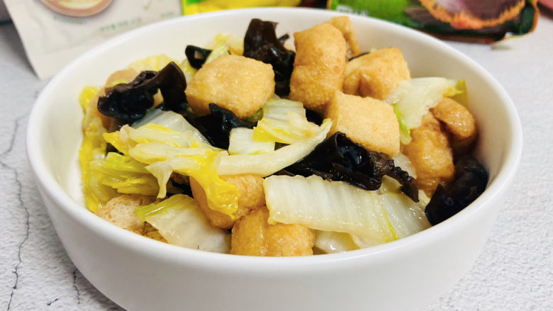 油豆腐炒白菜