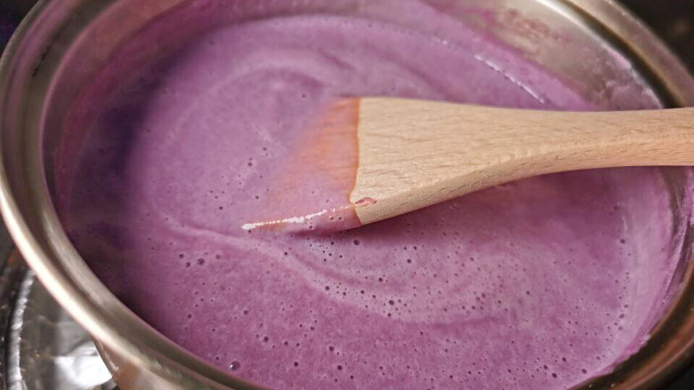 紫薯布丁,煮开