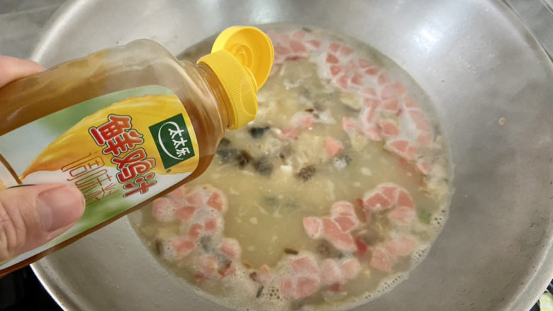 上汤菠菜➕白毛浮绿水，红掌拨清波,加入一茶匙太太乐鸡汁