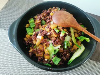 紫米炒饭