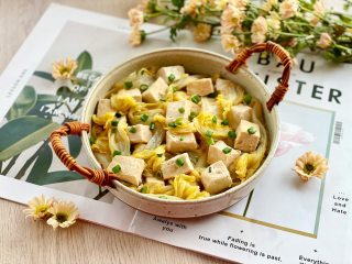 白菜炖豆腐，低脂、美味又健康