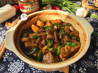 肥肠炖豆腐