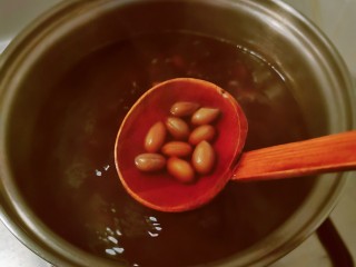 花生红枣汤,绵软度适合自己。