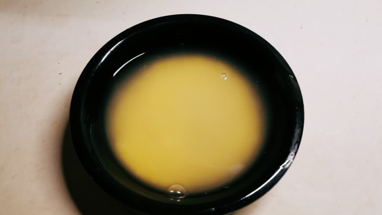 小米山药粥,小米提前用清水浸泡1个小时。