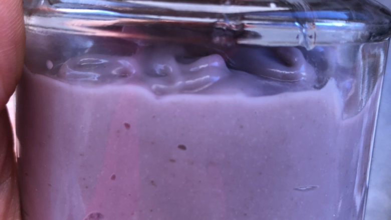 紫薯芋泥酱,盖紧盖子，冰箱冷藏保存。