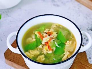 虾皮丝瓜汤,喜欢的做起来，老少皆宜的一道快手汤。