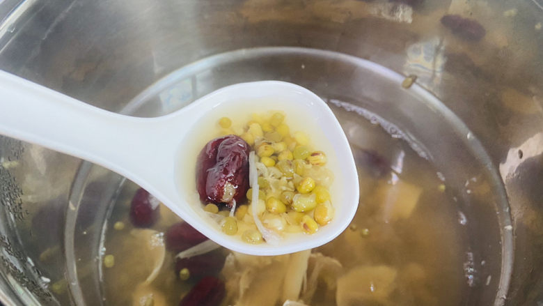 红枣绿豆汤,夏天的一份消暑解渴汤