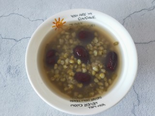 红枣绿豆汤,夏日清火豆汤
