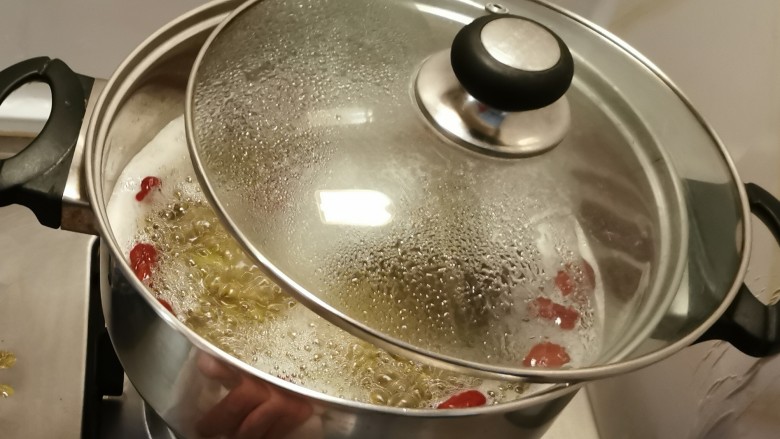 红枣绿豆汤,加盖更易于成熟。