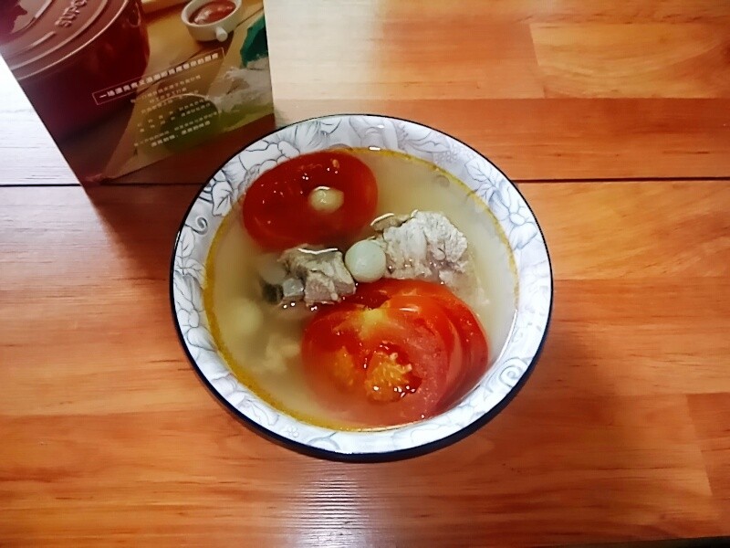 风味番茄尾骨汤