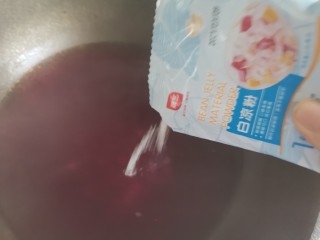 紫薯柠檬冻撞奶,加入白凉粉