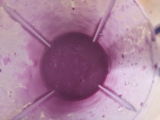 紫薯奶昔（低卡减脂）,打成紫薯奶昔