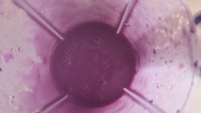 紫薯奶昔（低卡减脂）,打成紫薯奶昔