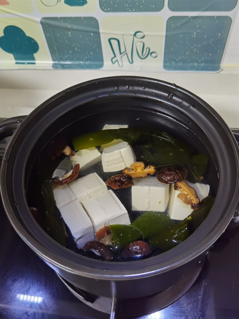 海帶豆腐湯 - 海帶豆腐湯做法,功效,食材 - 網上廚房